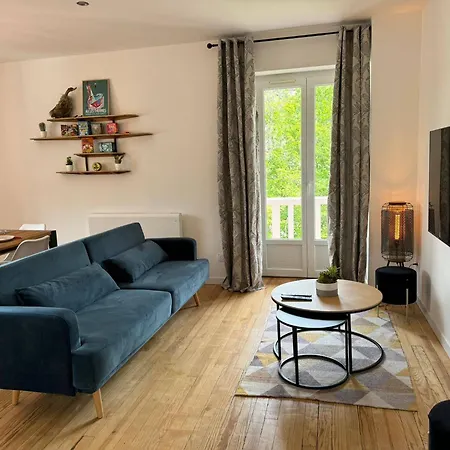 Le Grillon Apartment *